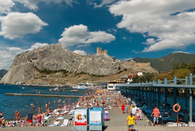 Крым лидирует среди российских курортов по бронированию отелей на август